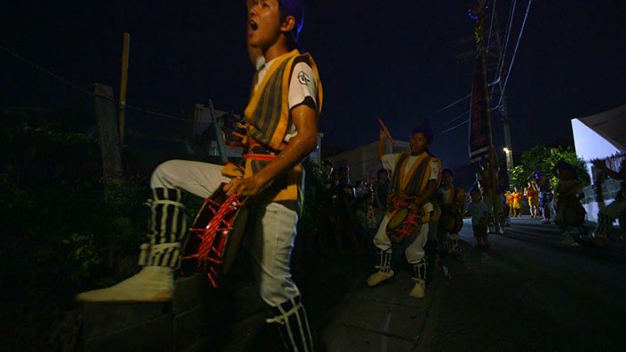 板良敷エイサーの演舞